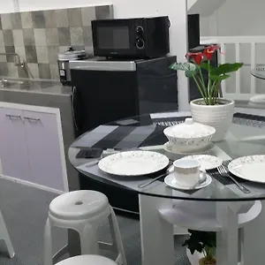 Hostel Ervoruto, Makati City