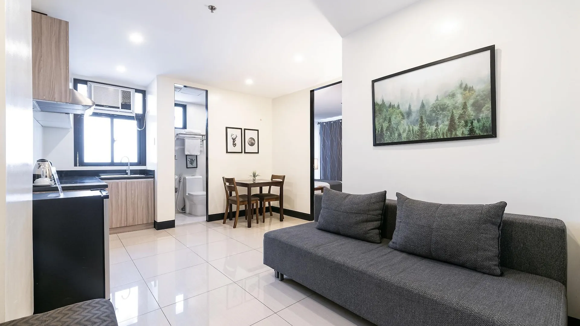 Artemis Place Makati Hotel Makati City 3*,  Philippines